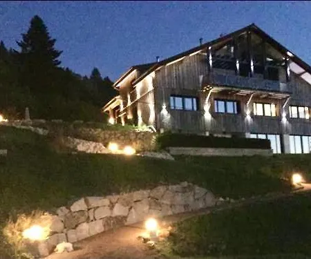 La Clairiere Aux Cerfs 公寓