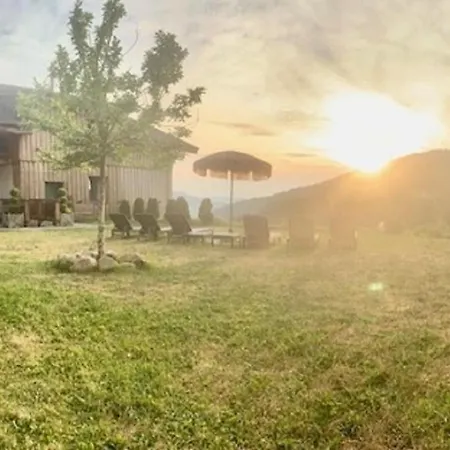 La Clairiere Aux Cerfs ונטרון